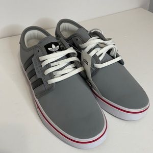 adidas // Gray Seeley // Size 7.5